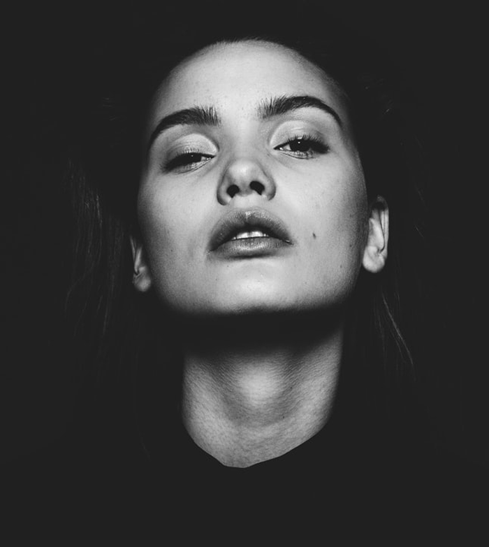 Picture of a woman photographer